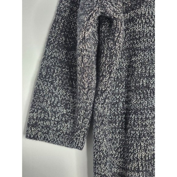 Express Women's Gray Knit V-Neck Pullover Sweater Size Small - Picture 4 of 8